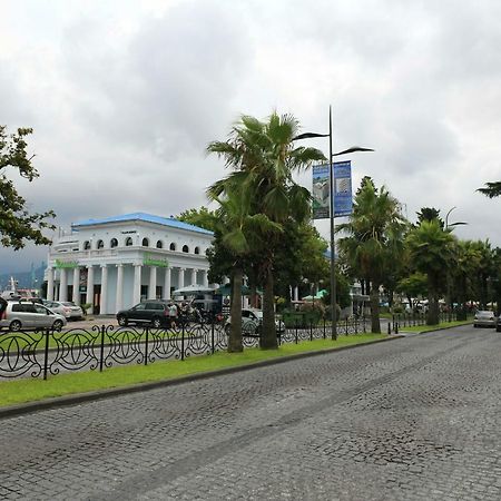 Tnt Apartment Batumi Exterior photo